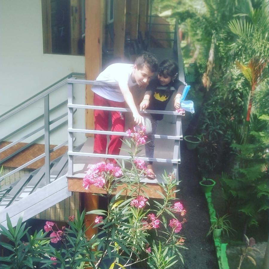The Lake Paradise Boutique Resort Alappuzha Buitenkant foto