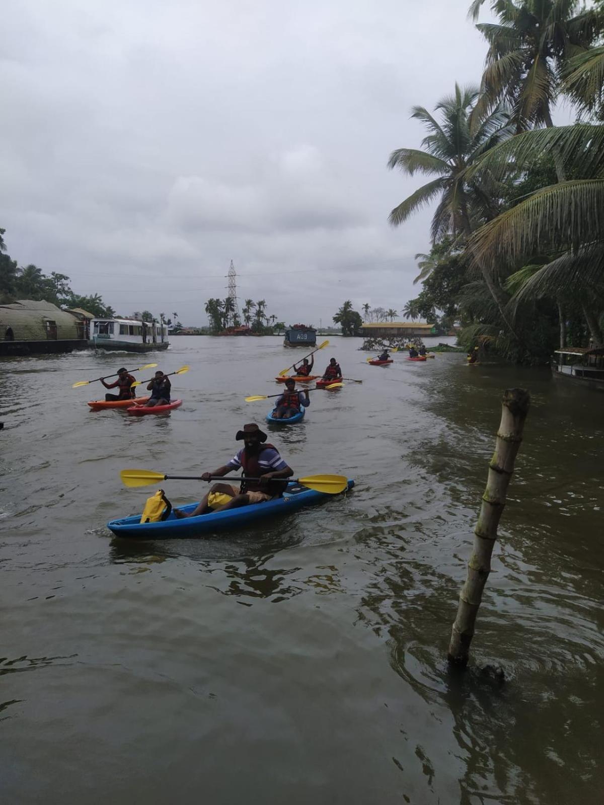 The Lake Paradise Boutique Resort Alappuzha Buitenkant foto