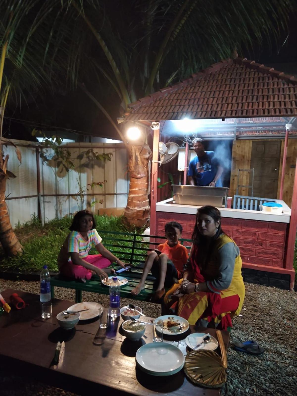 The Lake Paradise Boutique Resort Alappuzha Buitenkant foto