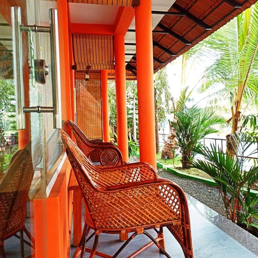 The Lake Paradise Boutique Resort Alappuzha Kamer foto