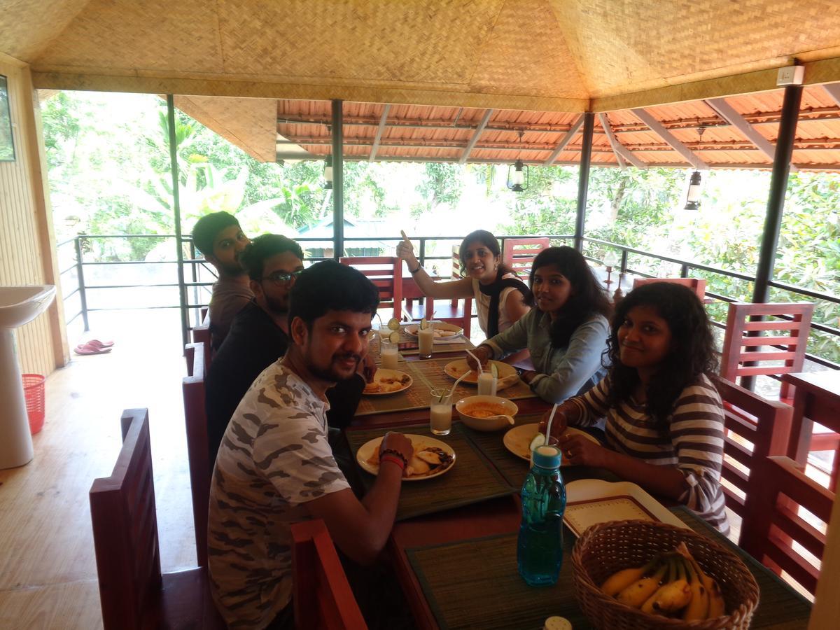 The Lake Paradise Boutique Resort Alappuzha Buitenkant foto